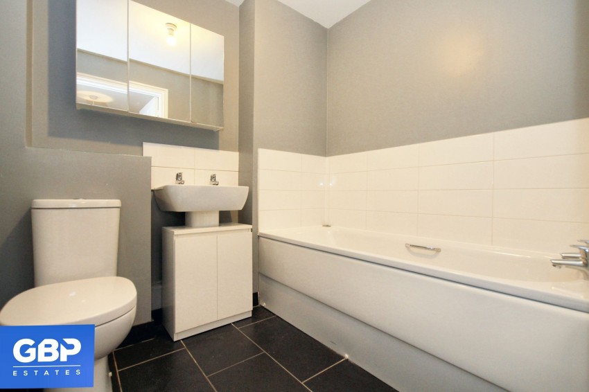 Images for Leaf Hill Drive, Red Admiral Court, RM3