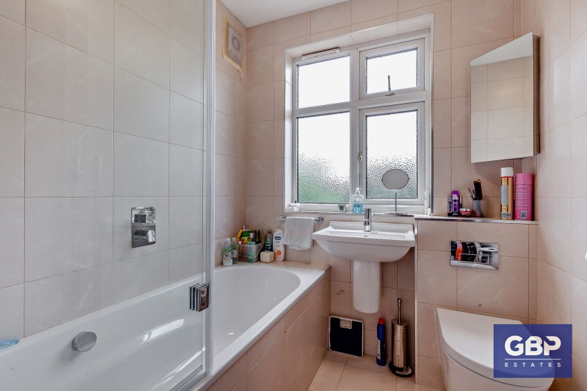 Images for Leonard Avenue, Romford, RM7