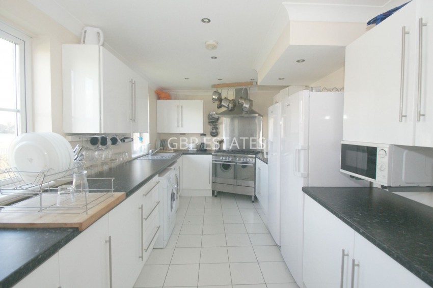 Images for Kidman Close, Gidea Park, RM2