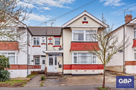 View Full Details for Repton Drive, Romford, RM2