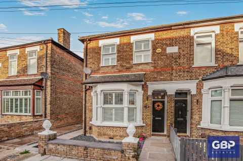 View Full Details for Mildmay Road, Romford, RM7