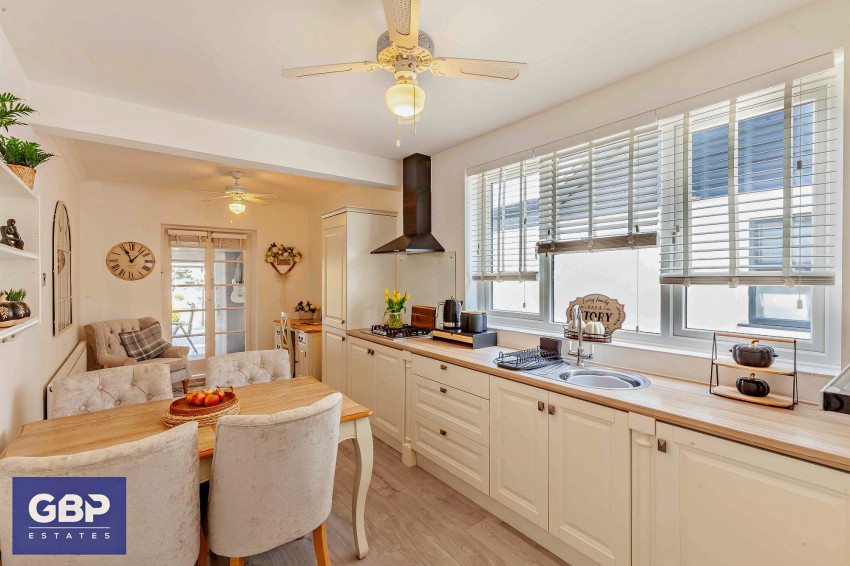 Images for Heather Drive, Romford, RM1