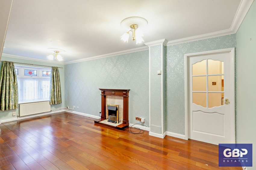 Images for Copperfields Way, Romford, RM3