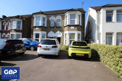 View Full Details for South Street, Romford, RM1