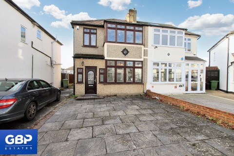 View Full Details for Redfern Gardens, Romford, RM2