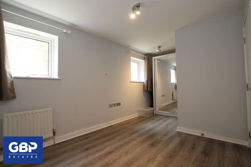 Images for High Street, Amber Court High Street, RM1