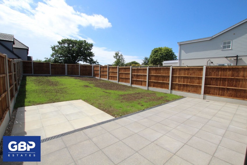 Images for 168A Branksome Avenue, Stanford Le Hope, SS17