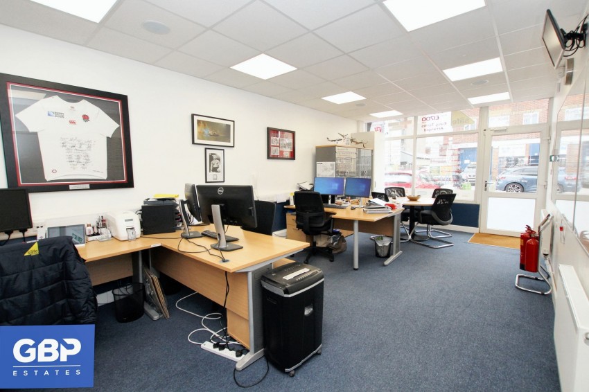 Images for Victoria Road, Romford, RM1