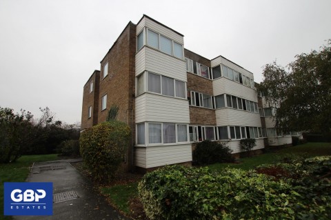 View Full Details for Winston Close, Romford, RM7