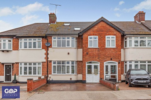 View Full Details for Stanley Avenue, Romford, RM2