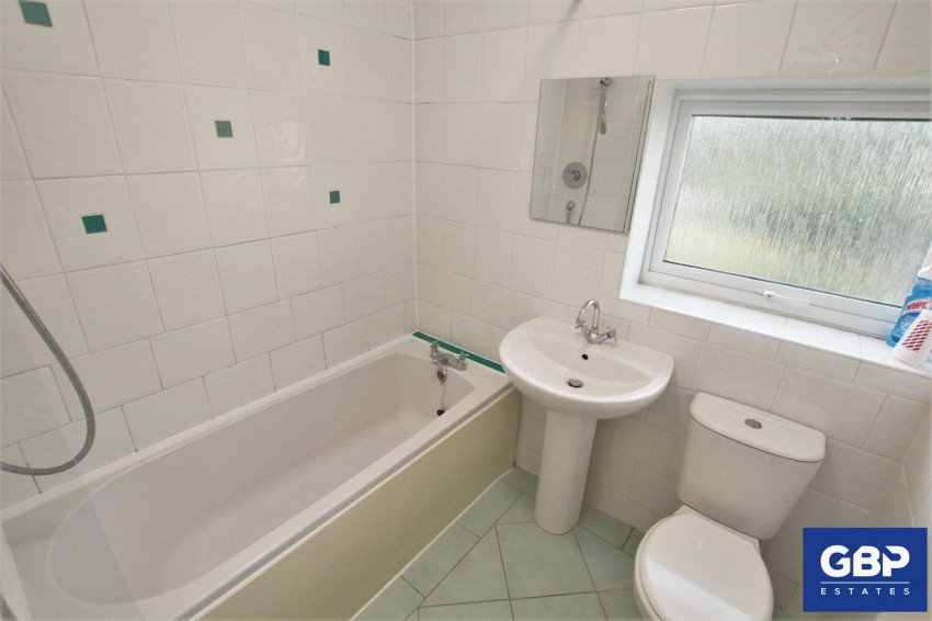 Images for Bellhouse Road, Romford, RM7