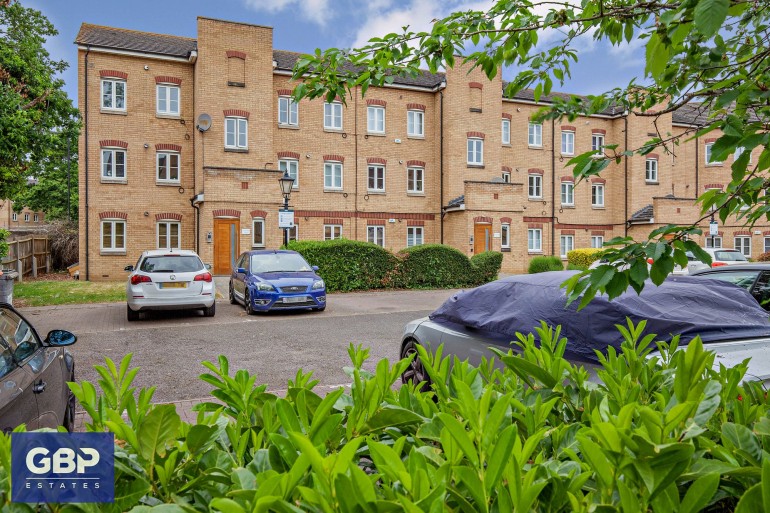 Kidman Close, Gidea Park, RM2