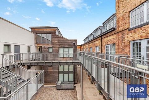 View Full Details for Kidman Close, The Railstore Kidman Close, RM2