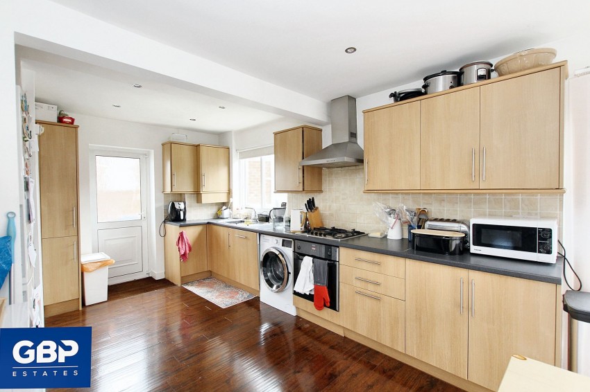 Images for Dunster Crescent, Hornchurch, RM11