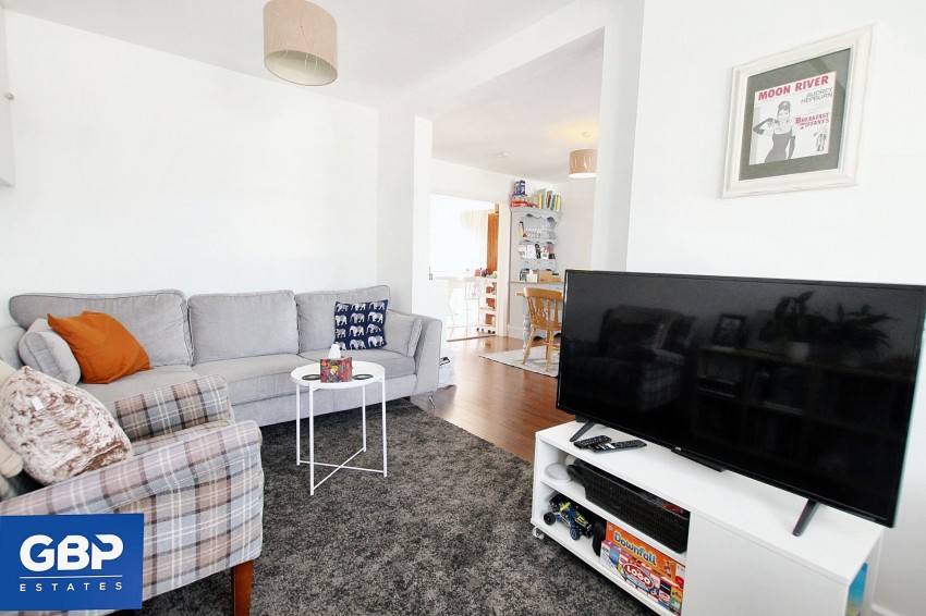 Images for Dunster Crescent, Hornchurch, RM11