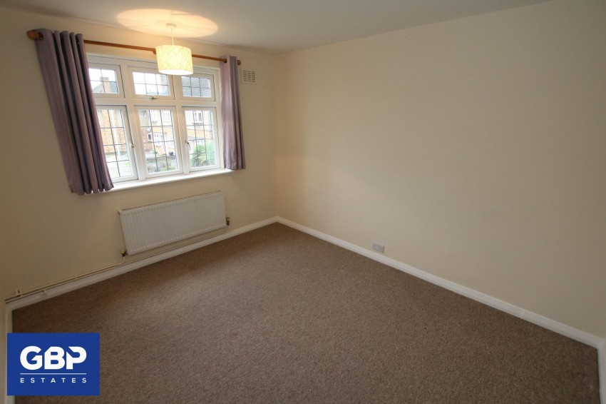 Images for Chalforde Gardens, Romford, RM2