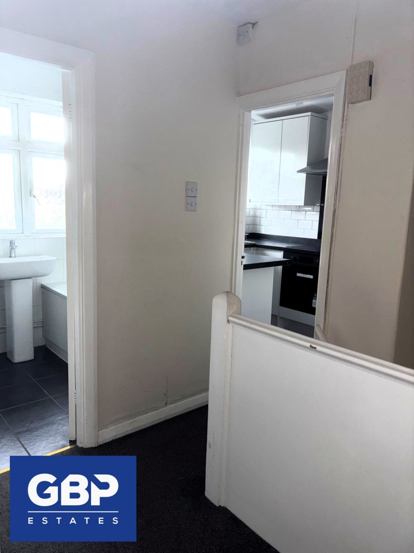 Images for Chalforde Gardens, Romford, RM2