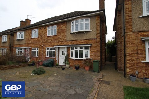 View Full Details for Station Road, Gidea Park, RM2