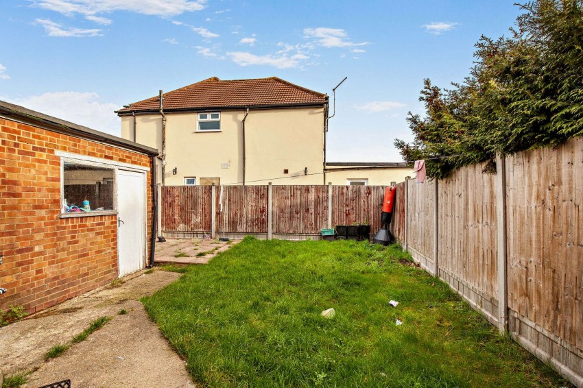 Images for Heaton Avenue, Romford, RM3