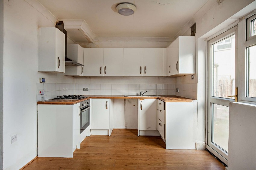 Images for Heaton Avenue, Romford, RM3