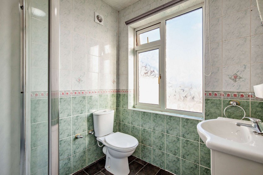 Images for Heaton Avenue, Romford, RM3