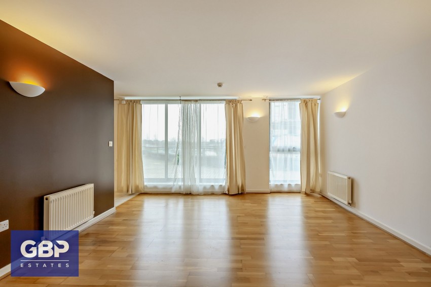 Images for Mercury Gardens, Romford, RM1