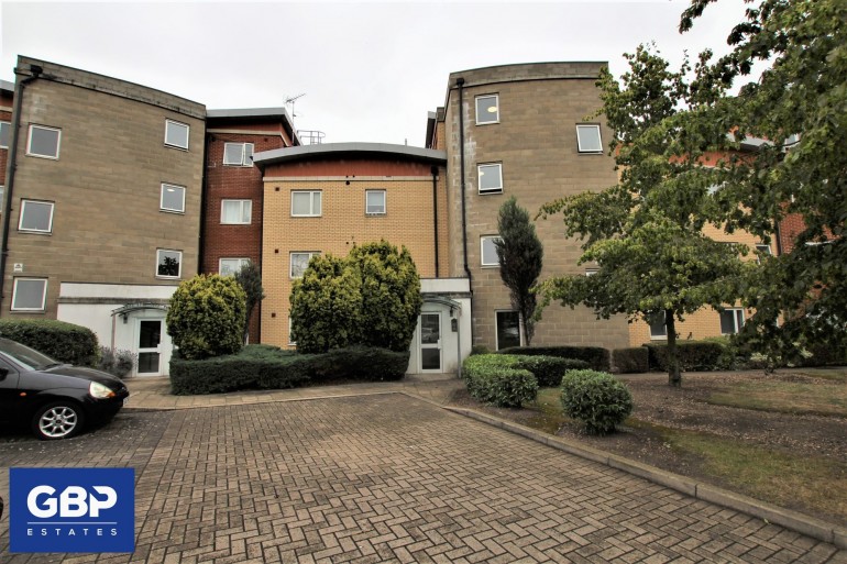 Victoria Road, Romford, RM1