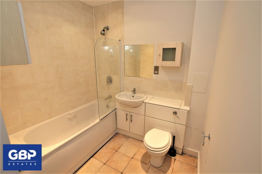 Images for Victoria Road, Romford, RM1