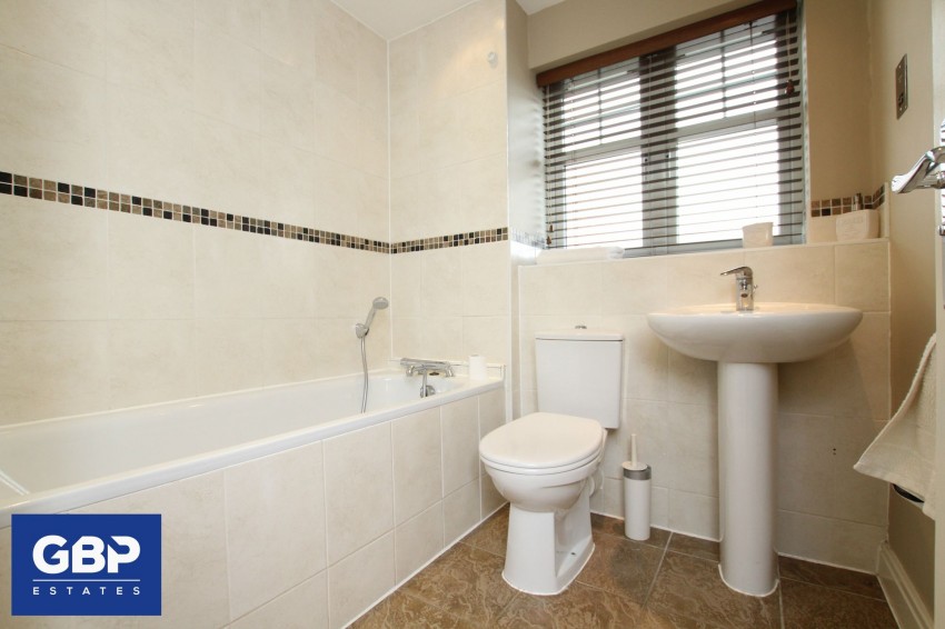 Images for Oxford Close, Romford, RM2