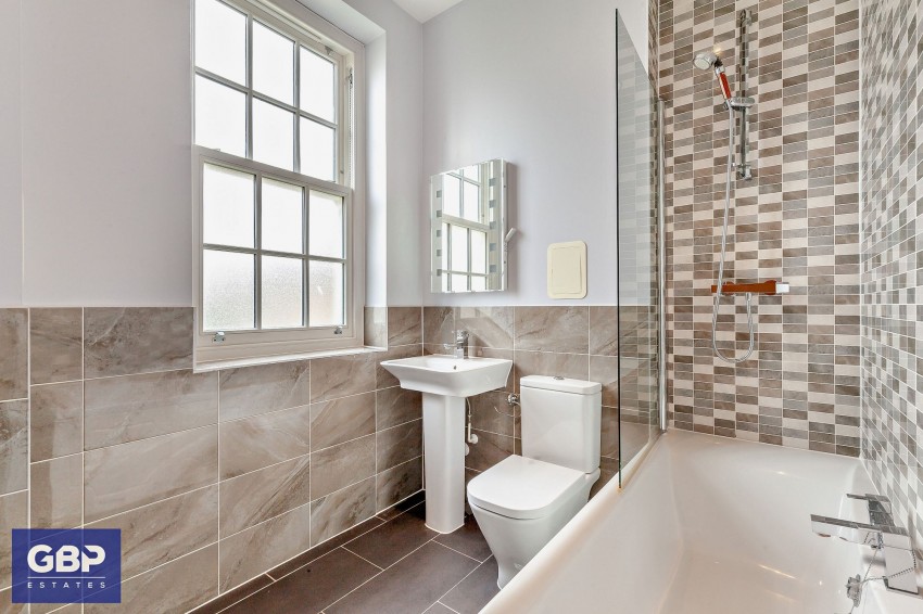 Images for Bournebrook Grove, Romford, RM7