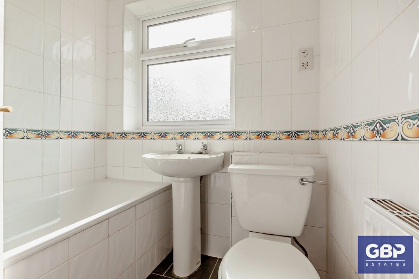 Images for Station Road, Gidea Park, RM2