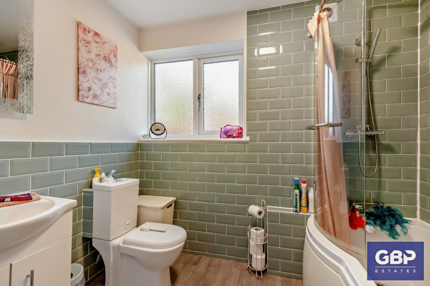 Images for Shaftesbury Road, Romford, RM1