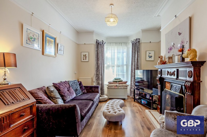 Images for Shaftesbury Road, Romford, RM1