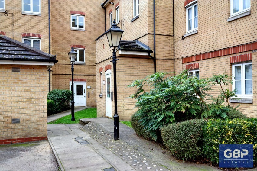 Images for Kidman Close, Gidea Park, RM2