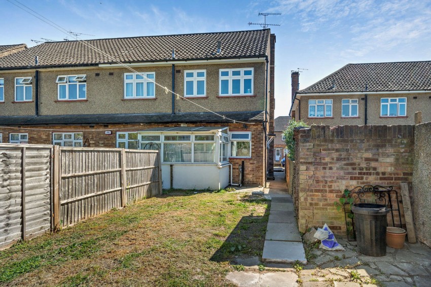 Images for Chalforde Gardens, Romford, RM2