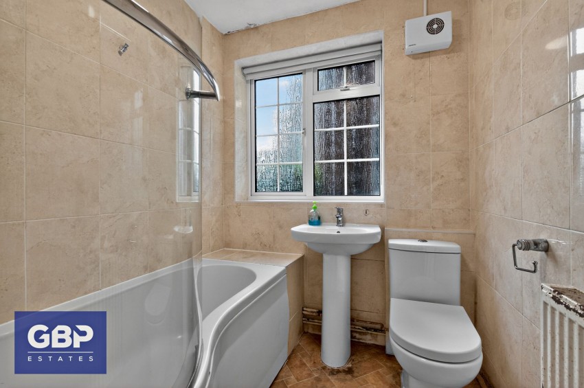 Images for Squirrels Heath Lane, Romford, RM2