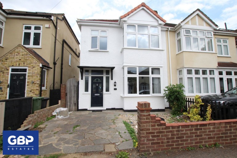 Clive Road, Romford, RM2