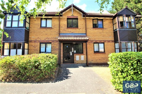 View Full Details for Holland Close, Romford, RM7