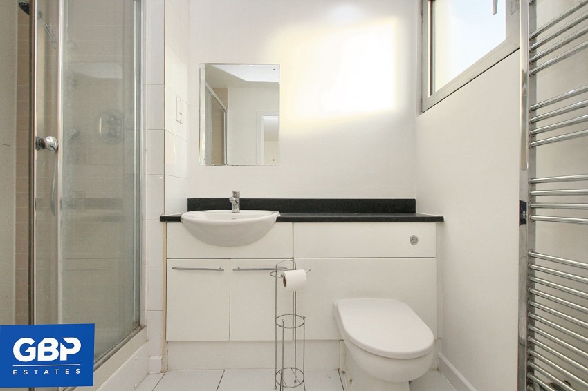 Images for Mercury Gardens, Romford, RM1