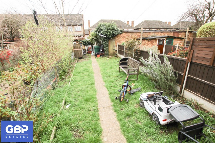 Images for Station Road, Gidea Park, RM2