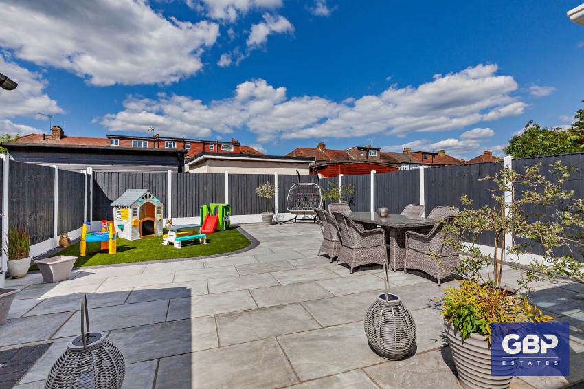 Images for Elm Close, Romford, RM7