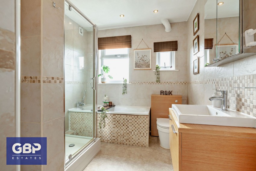 Images for Rosedale Road, Romford, RM1