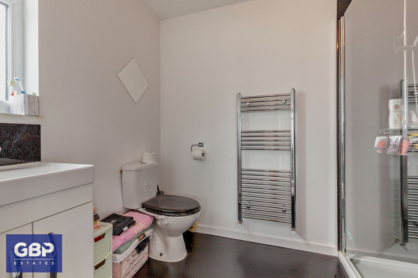 Images for King Henrys Drive, Rochford, SS4