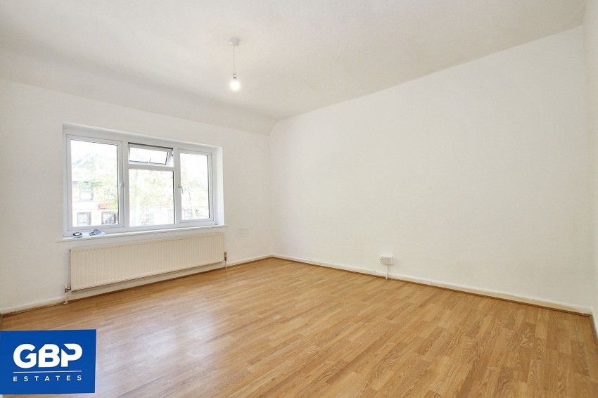 Images for Wood Lane, Dagenham, RM9