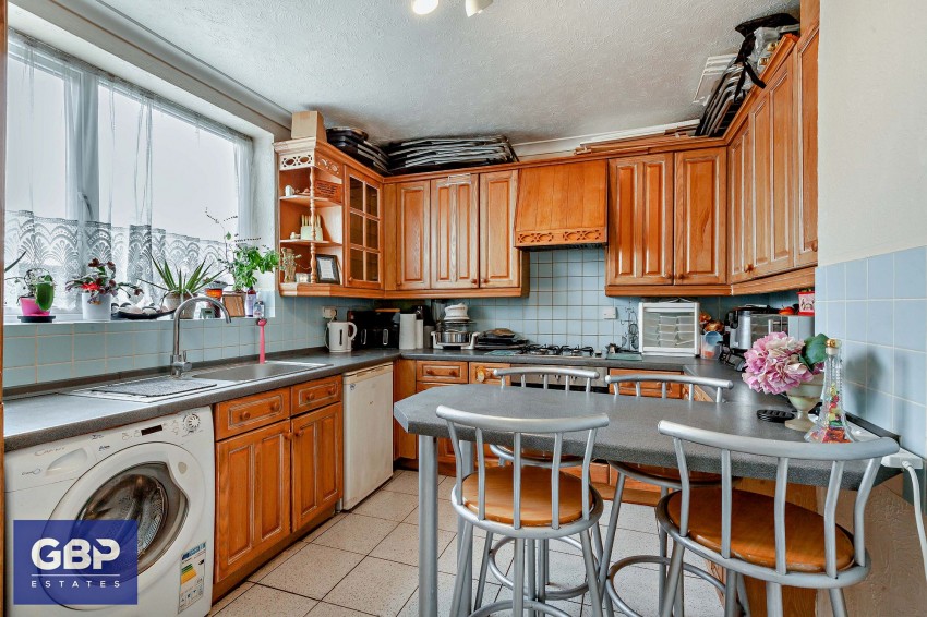 Images for Preston Road, Romford, RM3
