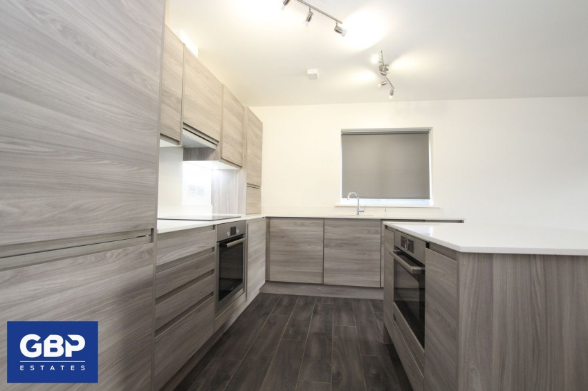 Images for Oaklands Avenue, Romford, RM1